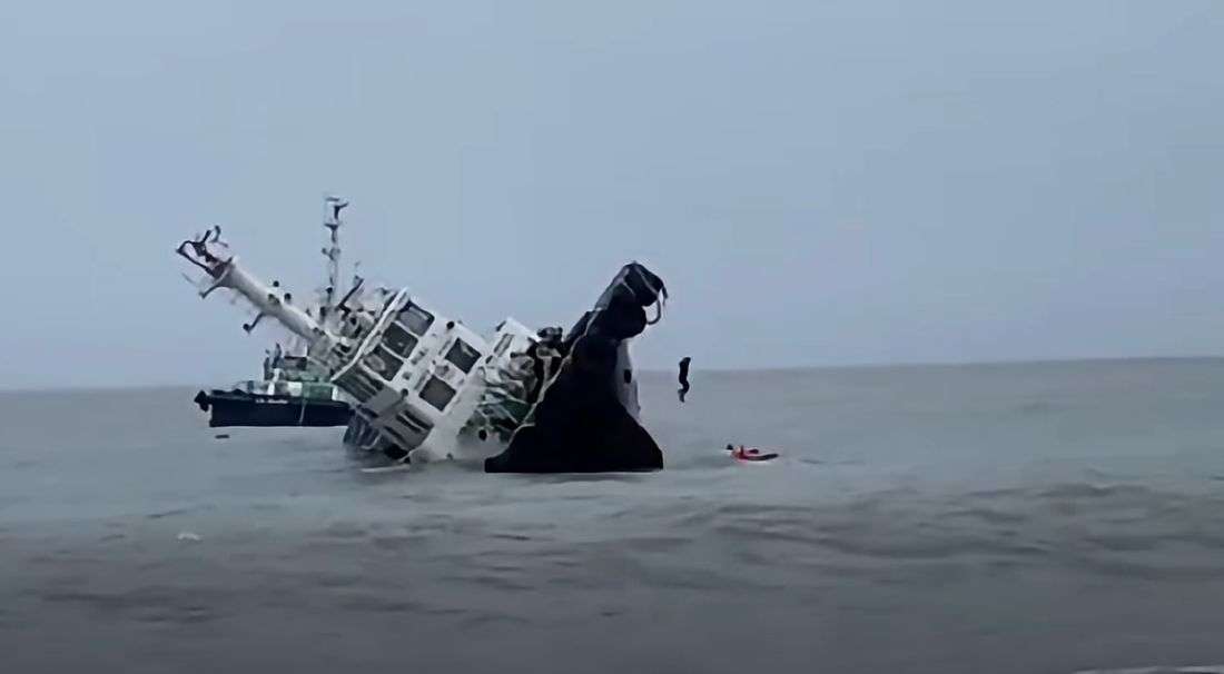 PCG rescues 10 from sunken tugboat in Zambales, monitors waters for possible oil spill