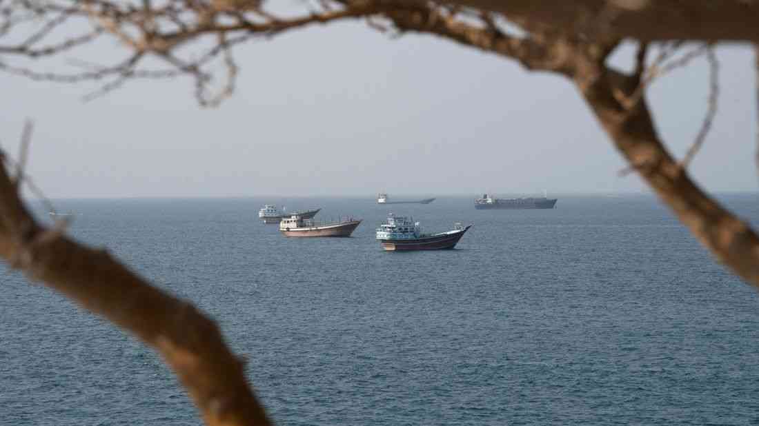 Hormuz crossings rise slightly from weekend, remain in single digits, data shows