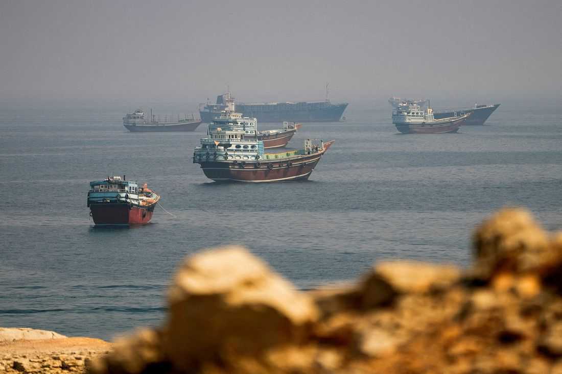 Vessels trickle through Strait of Hormuz as Mideast tension persists