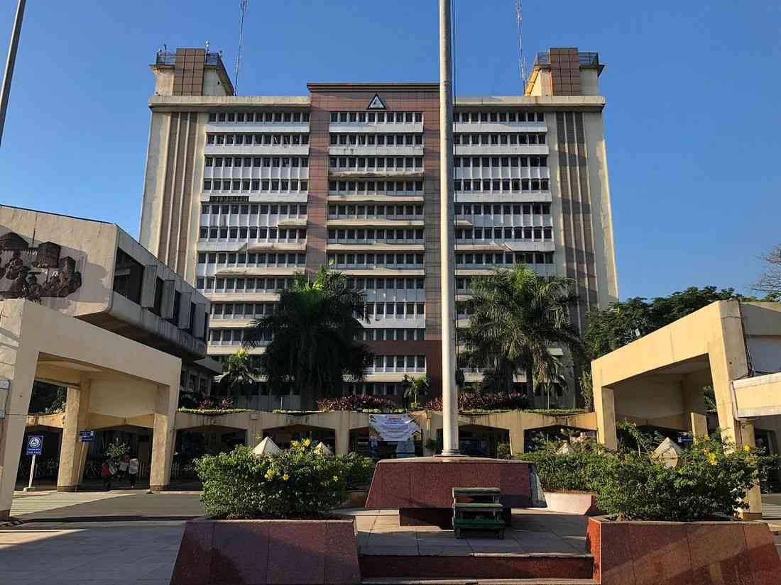 QCPD identifying suspect in QC Hall bomb threat