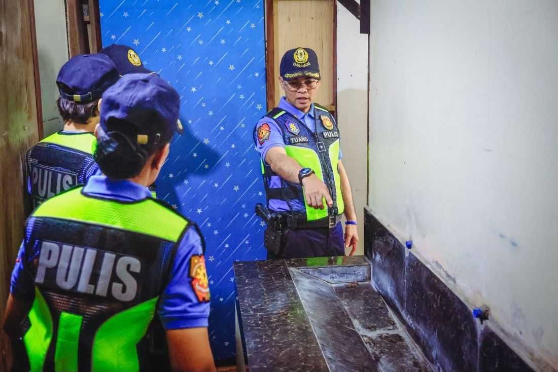 Iloilo police station found operating in former gym restroom during inspection