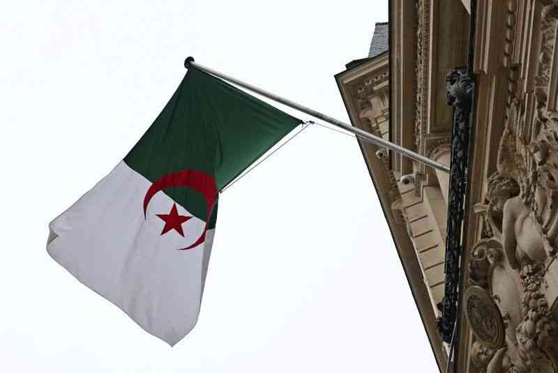 Algeria cuts diplomatic ties with the UAE