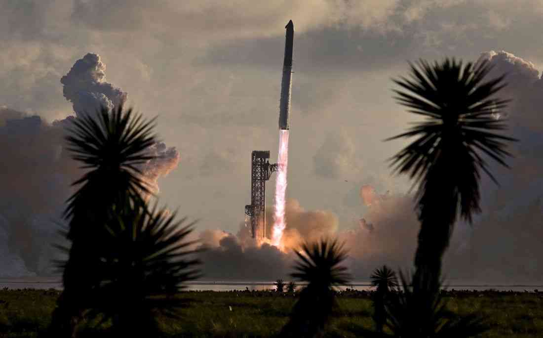 SpaceX's Starship makes orbital debut deploying Starlinks before early ending