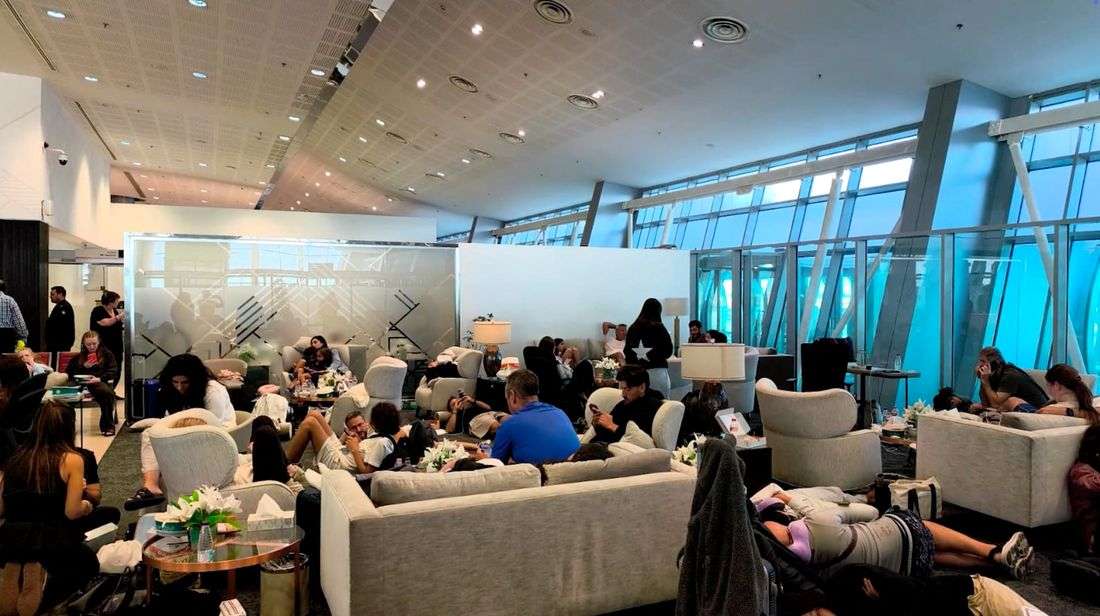 Passengers foil bid to crash Dubai-Tel Aviv flight, Israel says, after co-pilot stabs pilot