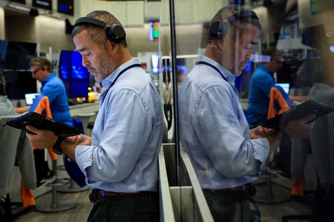 Yields, dollar rise, stocks ease after solid US jobs report