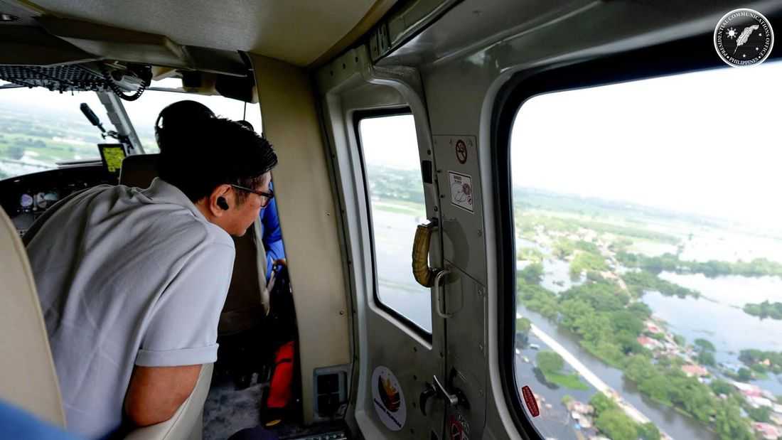 Marcos inspects collapsed Agana, Aquino bridges in Tarlac