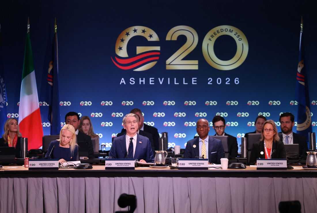G20 finance chiefs except China back action on distorted trade
