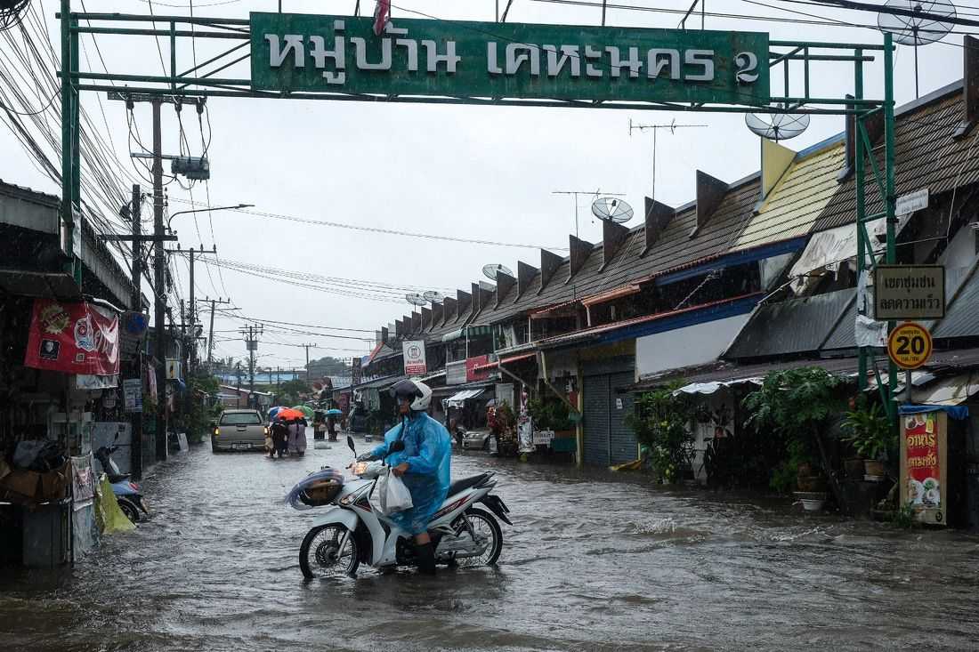 Thai capital Bangkok declared disaster zone amid flooding