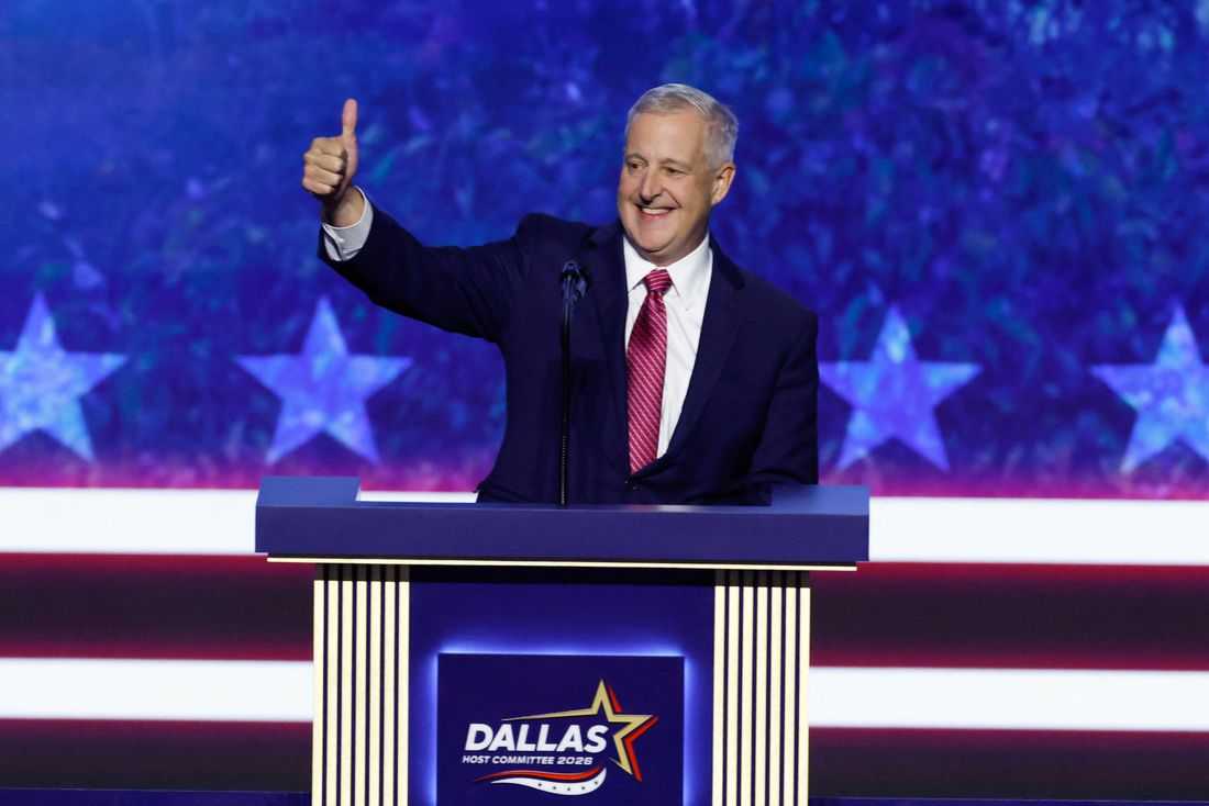 Republicans tie midterm hopes to Trump, calling Democrats 'dangerous, radical and weird'