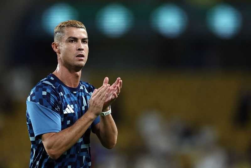 Soccer-Ronaldo calls for lifetime bans after 'Jota' chants aimed at Neves