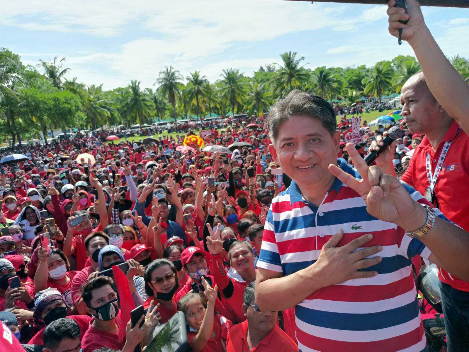 SC suspends Gadon, asks him to explain why he should not be disbarred