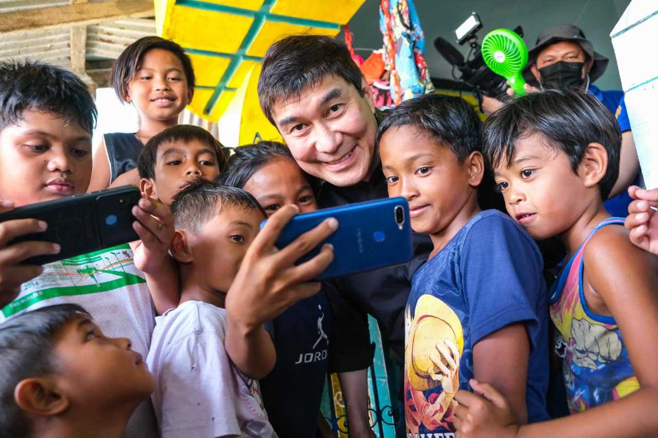 Tulfo leads senate slate in DZRH pre-election survey