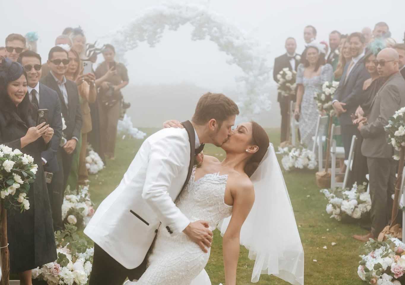 A Wedding in the Clouds: Kaladkaren ties the knot with Luke Wrightson atop a cliff in England