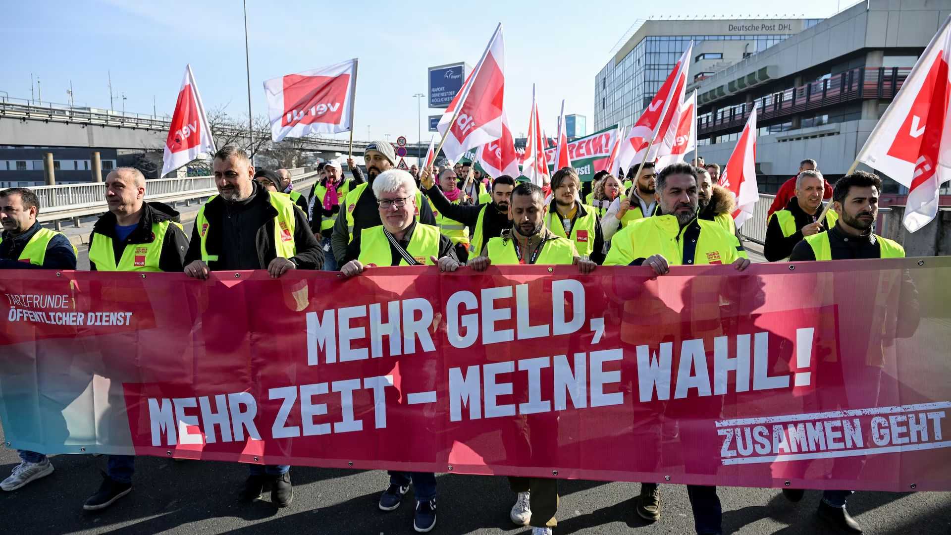Airport strike to all but freeze German air travel on Monday