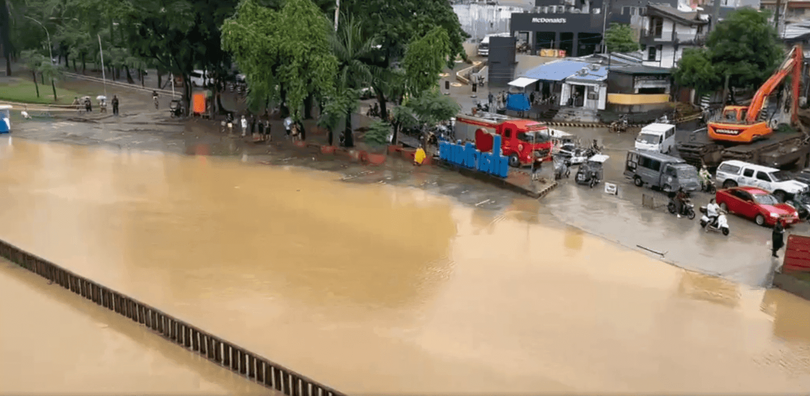 Almost 1,600 individuals in Marikina City now on evacuation; Marikina River still in 2nd alarm