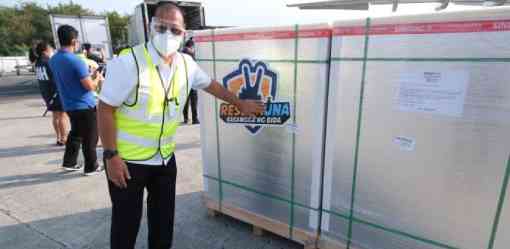 Another half a million CoronaVac arrives in PH
