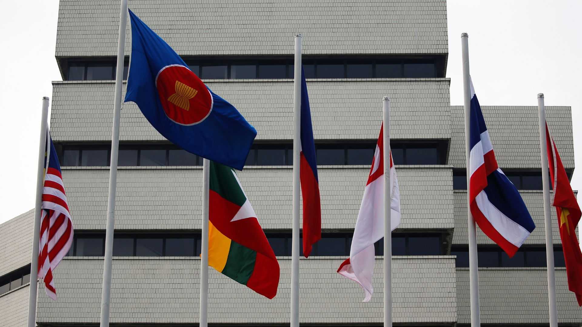 ASEAN bloc seeks dialogue with US on tariffs but won't retaliate
