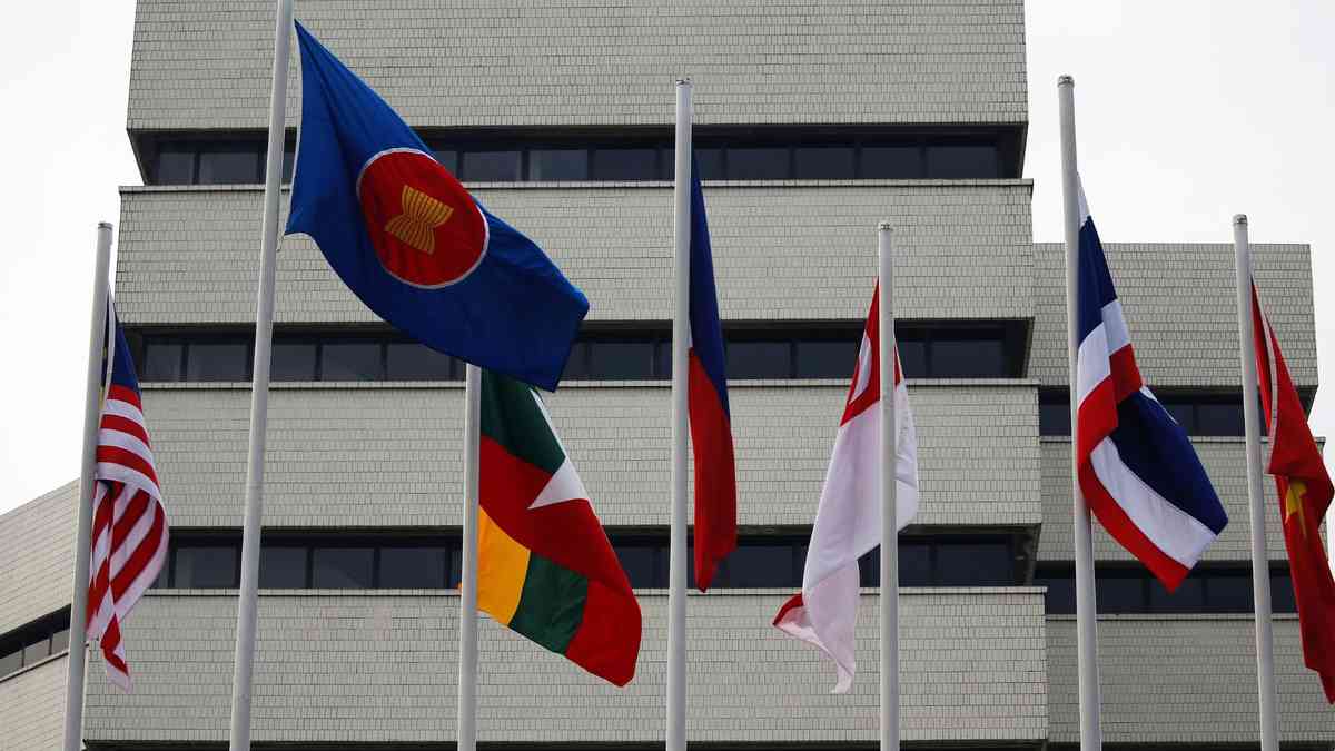 ASEAN bloc seeks dialogue with US on tariffs but won't retaliate