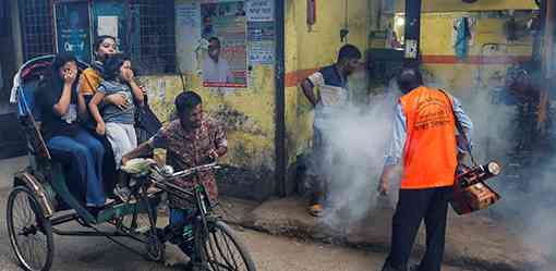 Bangladesh deaths from dengue cross 400 as outbreak worsens