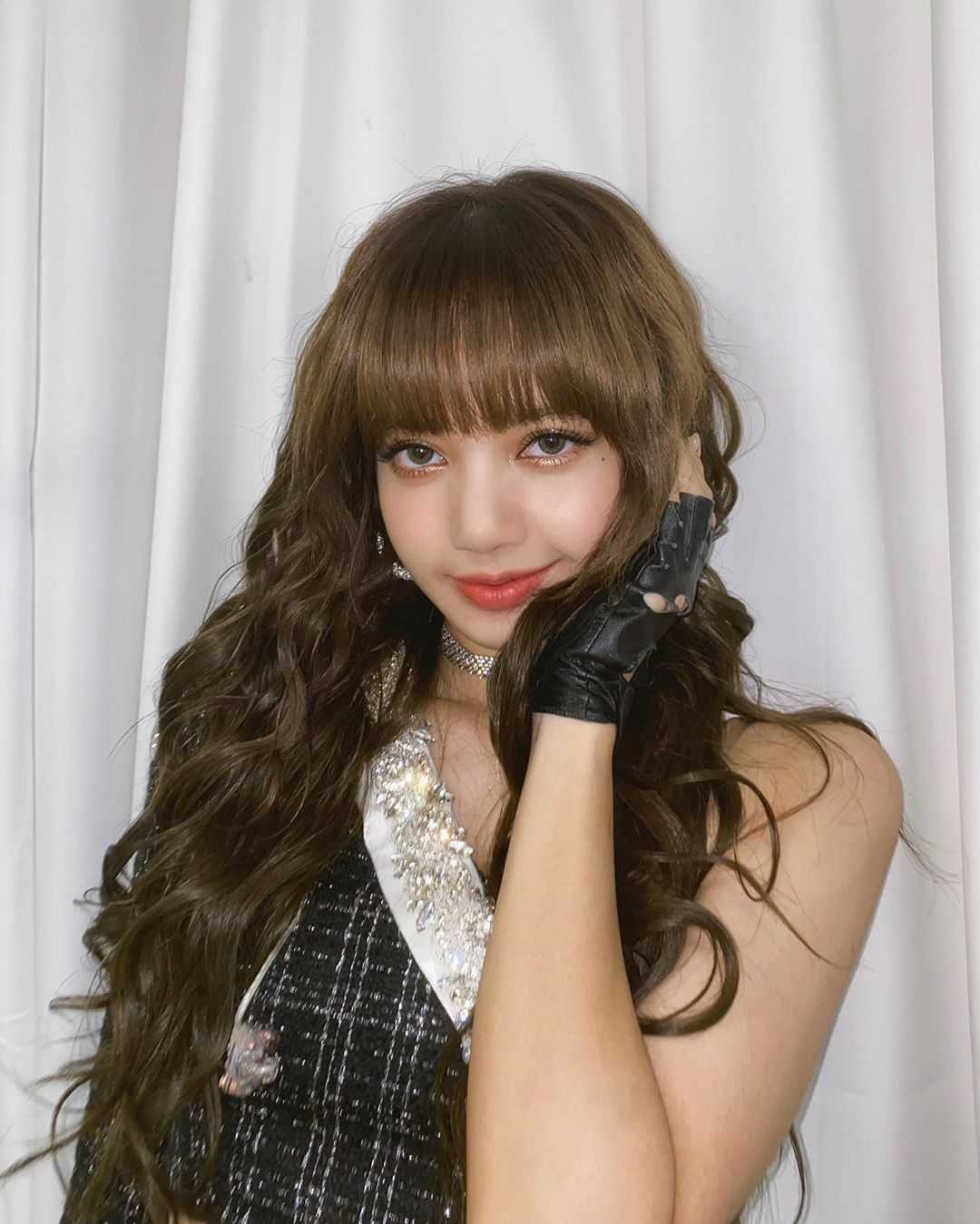 BLACKPINK's Lisa tests positive for COVID-19