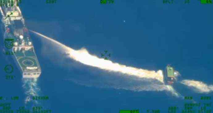 Senators condemn China's water cannon attack on PH vessels