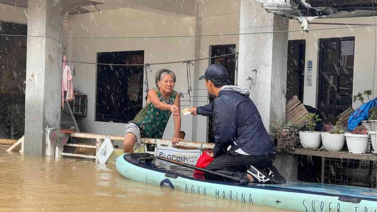 Camarines Sur Congressman releases video over viral moment of handing over money to flood victims