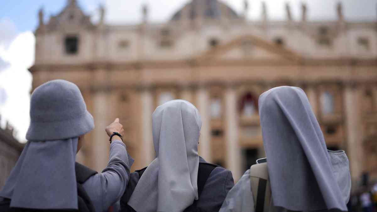 Cardinals to vote again in conclave to elect a new pope