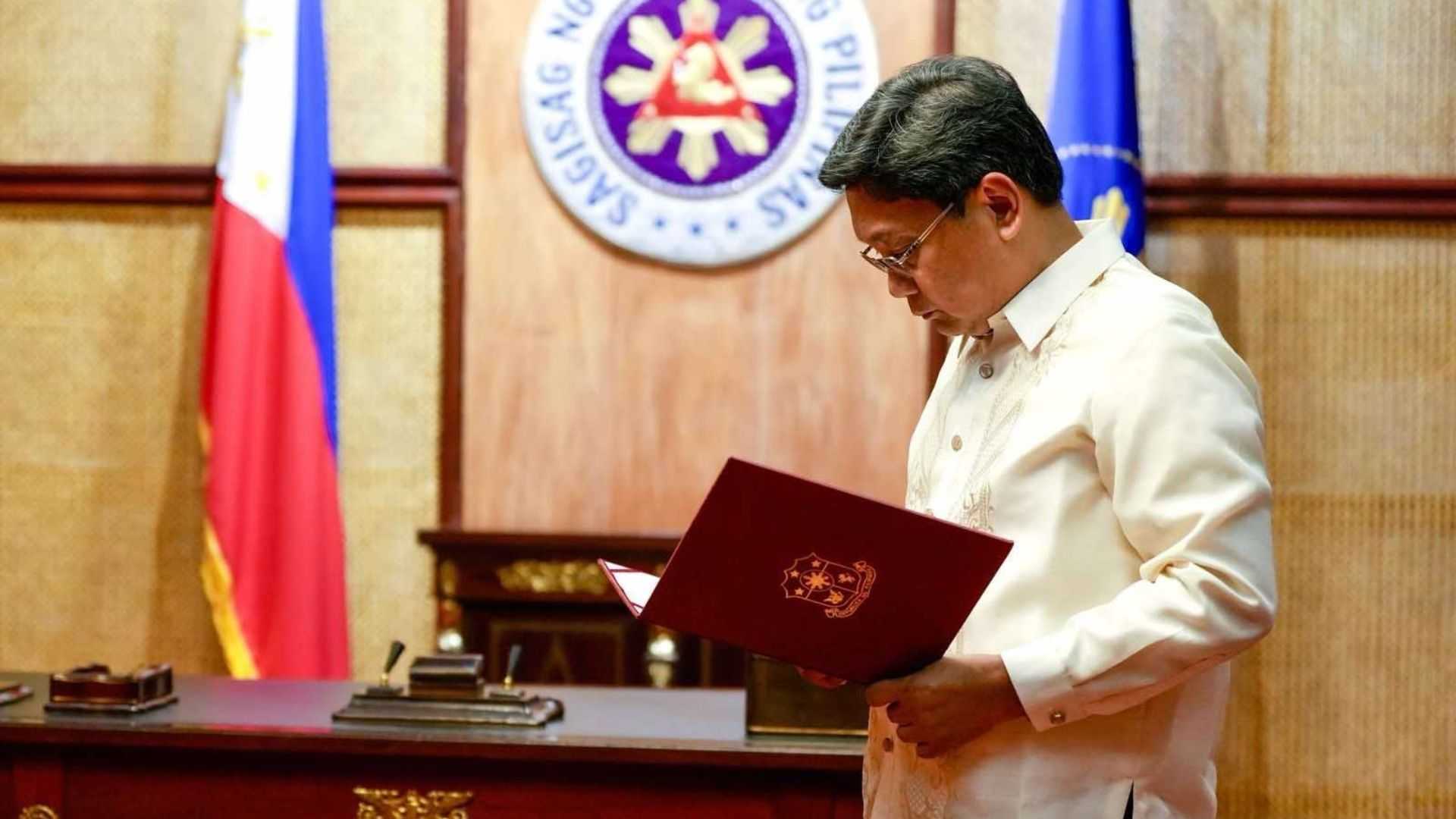 Cesar Chavez steps down as PCO chief