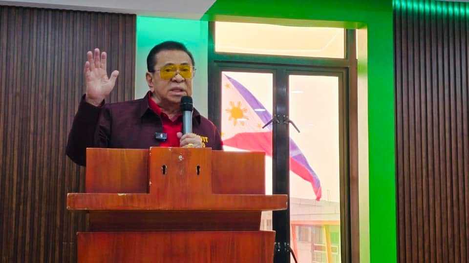 Chavit Singson pushes for national-local cooperation in leadership