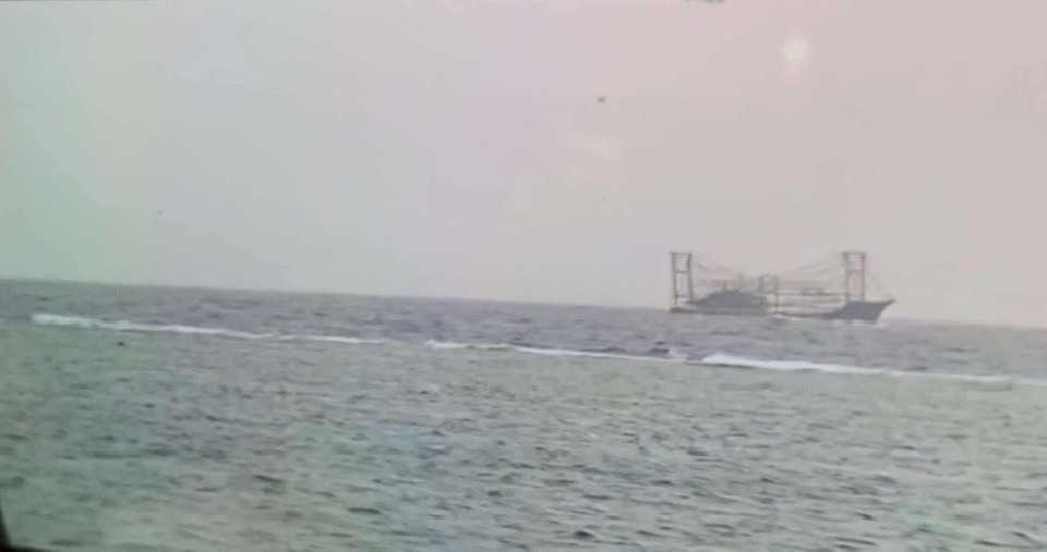 Chinese fishing vessel runs aground Pag-asa Island