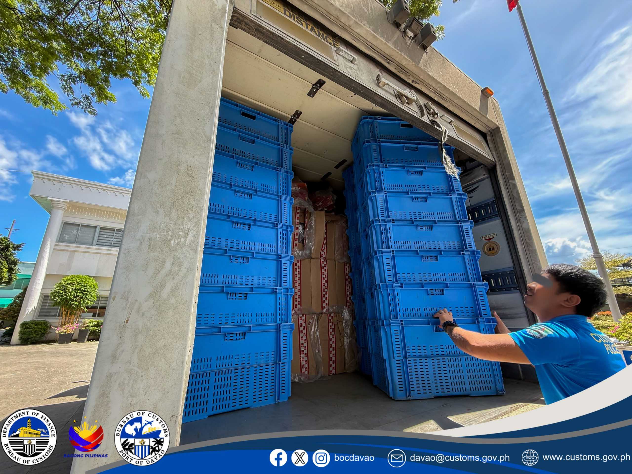 Customs intercepts smuggled cigarettes worth over ₱9.8 million in Davao