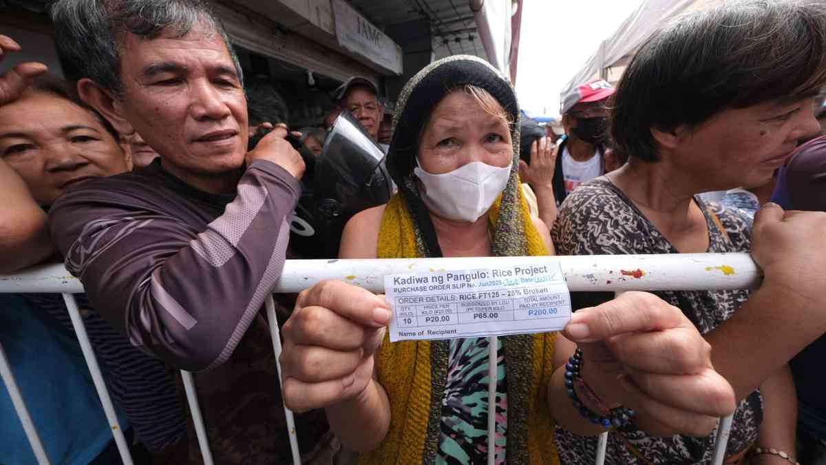 DA, DOLE kicks off P20 per kilo rice program for minimum wage earners