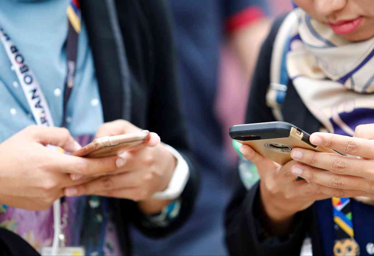 DICT warns public vs. site posing to be 'Friendster'