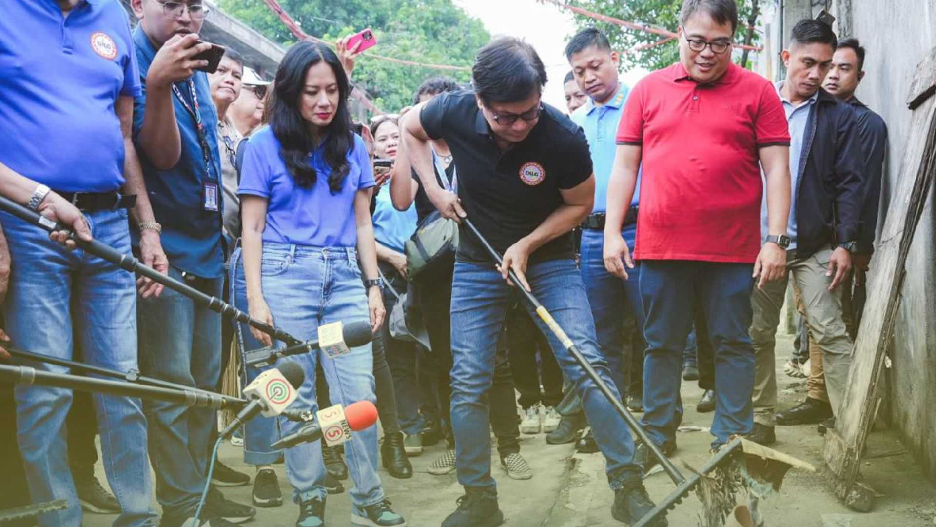 DILG, MMDA conducts clean-up drive in Malabon