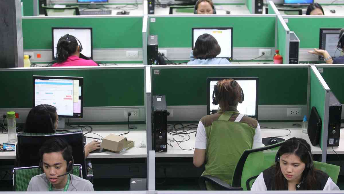DOLE allows optional use of face masks in private workplaces