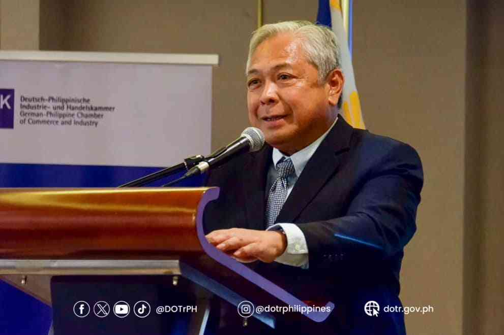 DOTr reassures jeepney operators, drivers: 'No one gets left behind' in PUV modernization