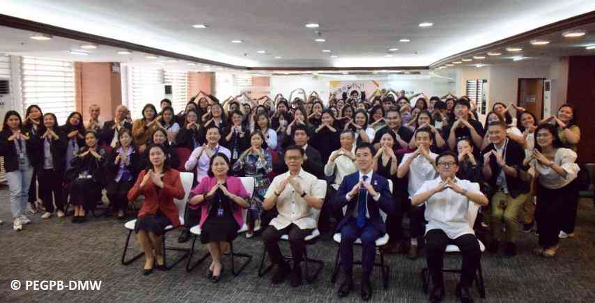 Embassy of Japan sends off 17th batch of JPEPA nurse, careworker candidates