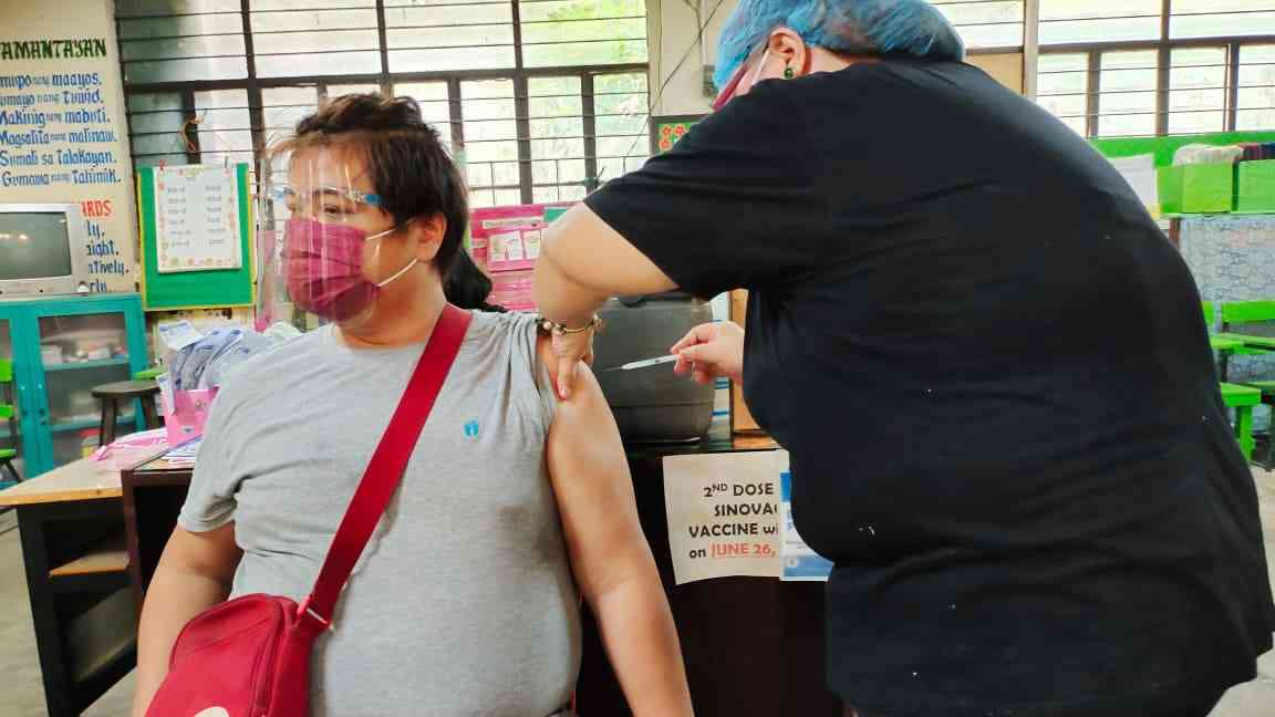 FDA OKs second booster shot for seniors, immunocompromised, healthcare workers