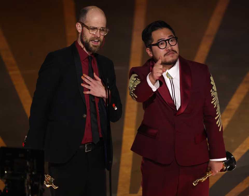 Filmmaking duo behind 'Everything Everywhere' win directing Oscar