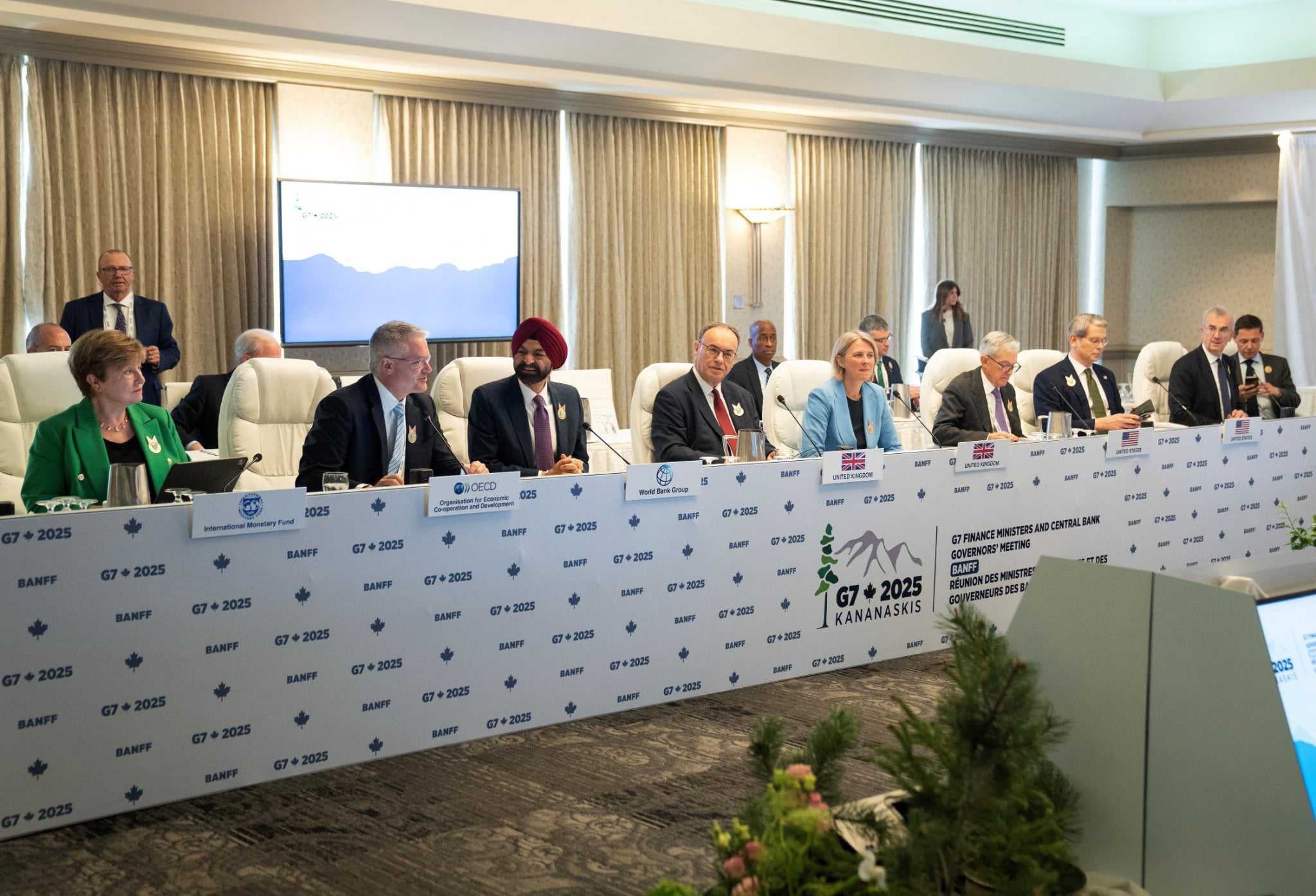 G7 finance leaders try to downplay tariff disputes, find consensus
