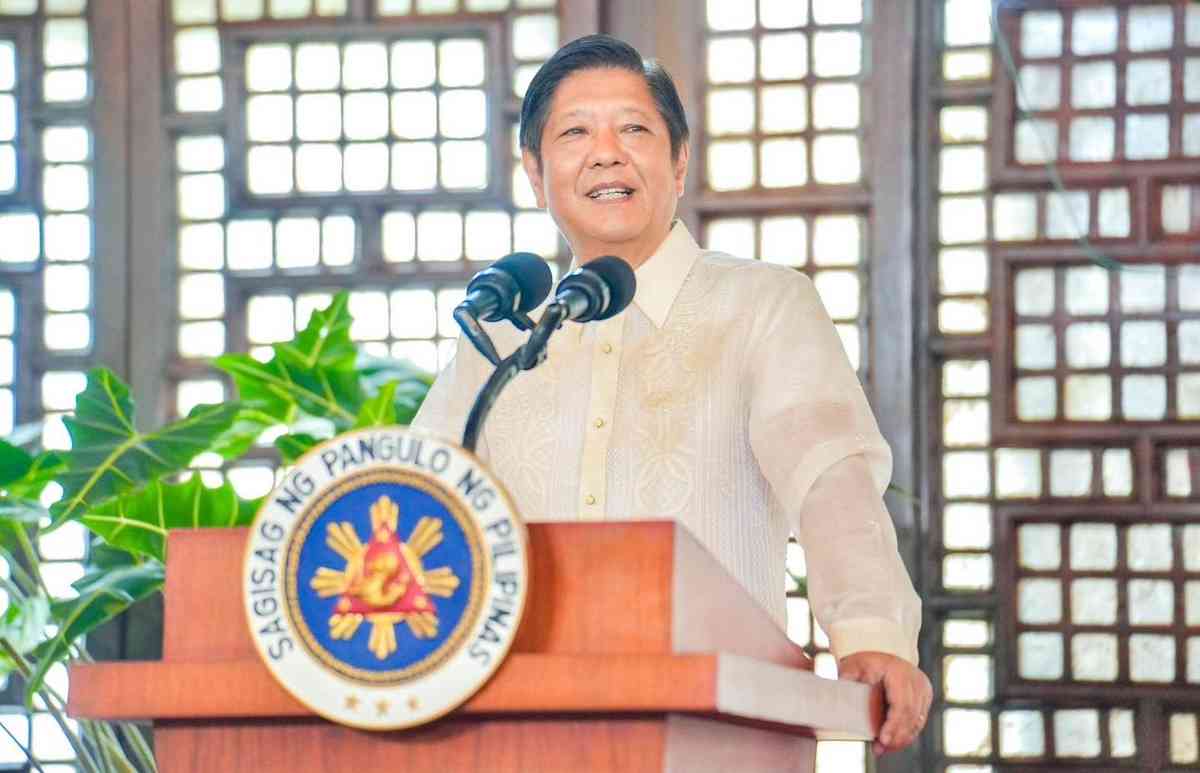 Gov't employees to receive up to ₱20,000 service incentives