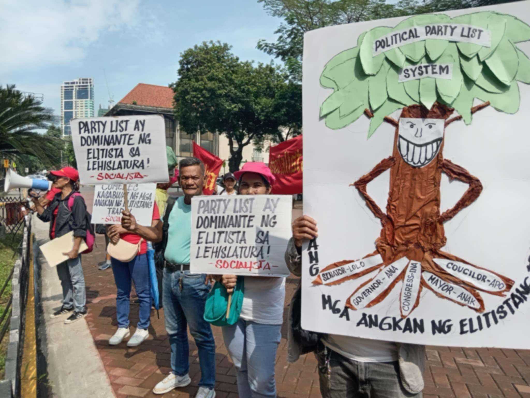 'Socialista group' protests partylist system outside COMELEC office