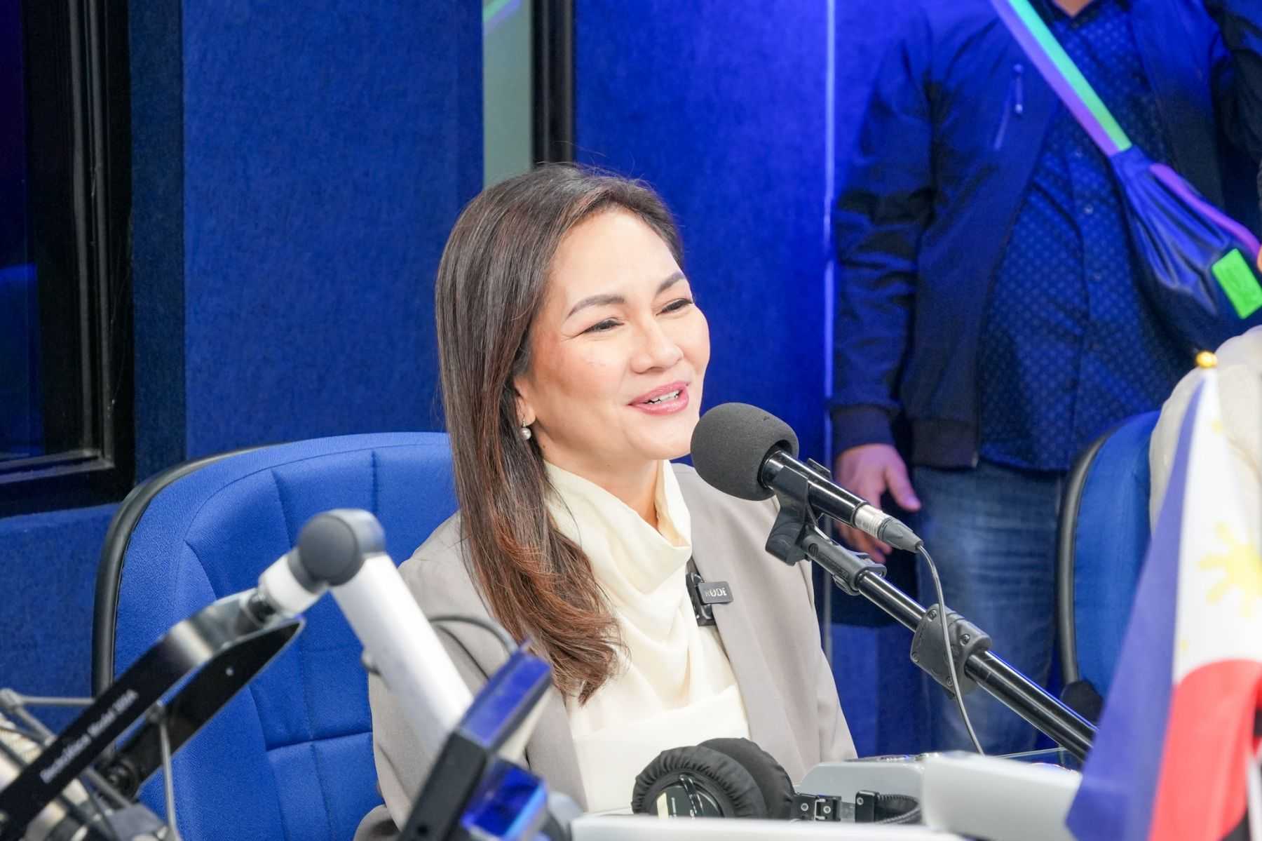 Hontiveros seeks for stricter online gambling regulations