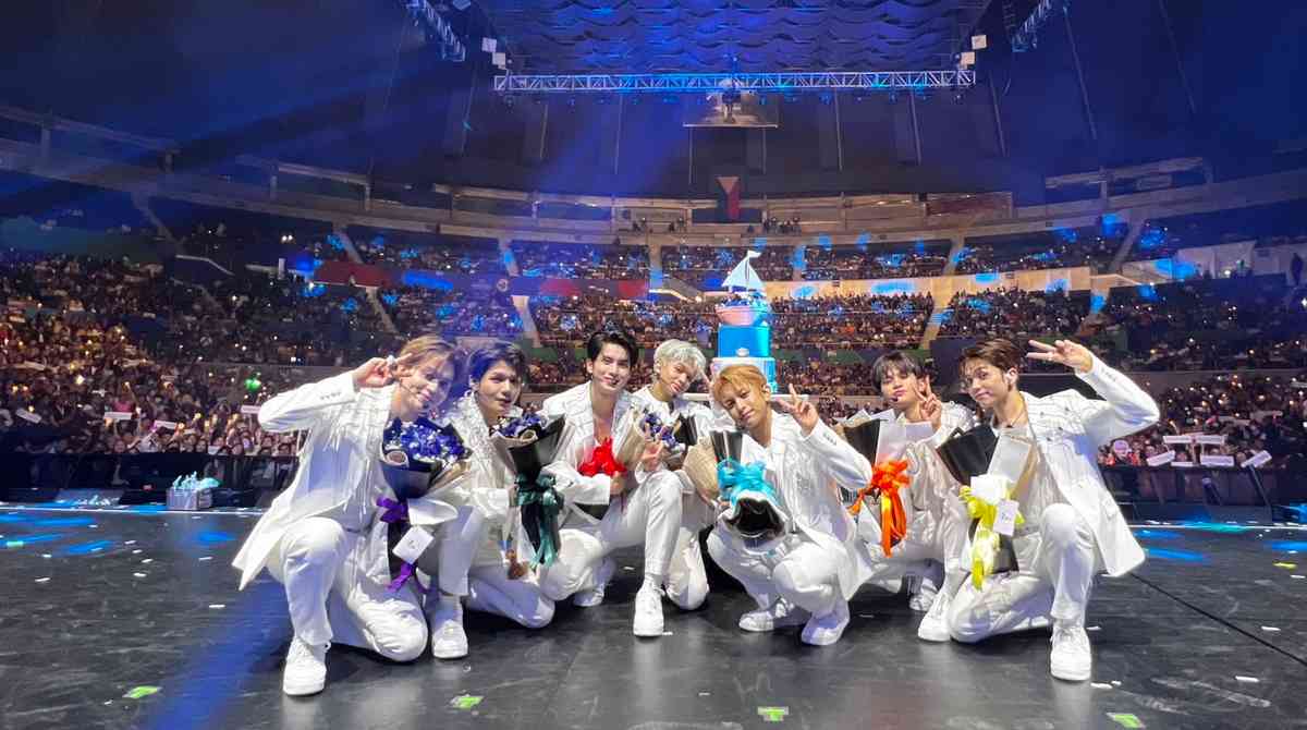 HORI7ON, 1 st Place “Most charming K-POP Light Stick”