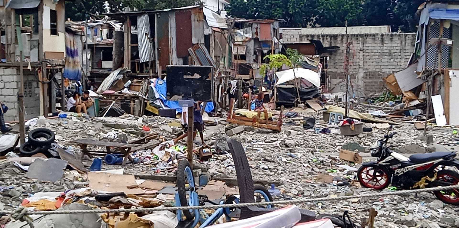 Around 40 houses in FB Harrison, Pasay face demolition