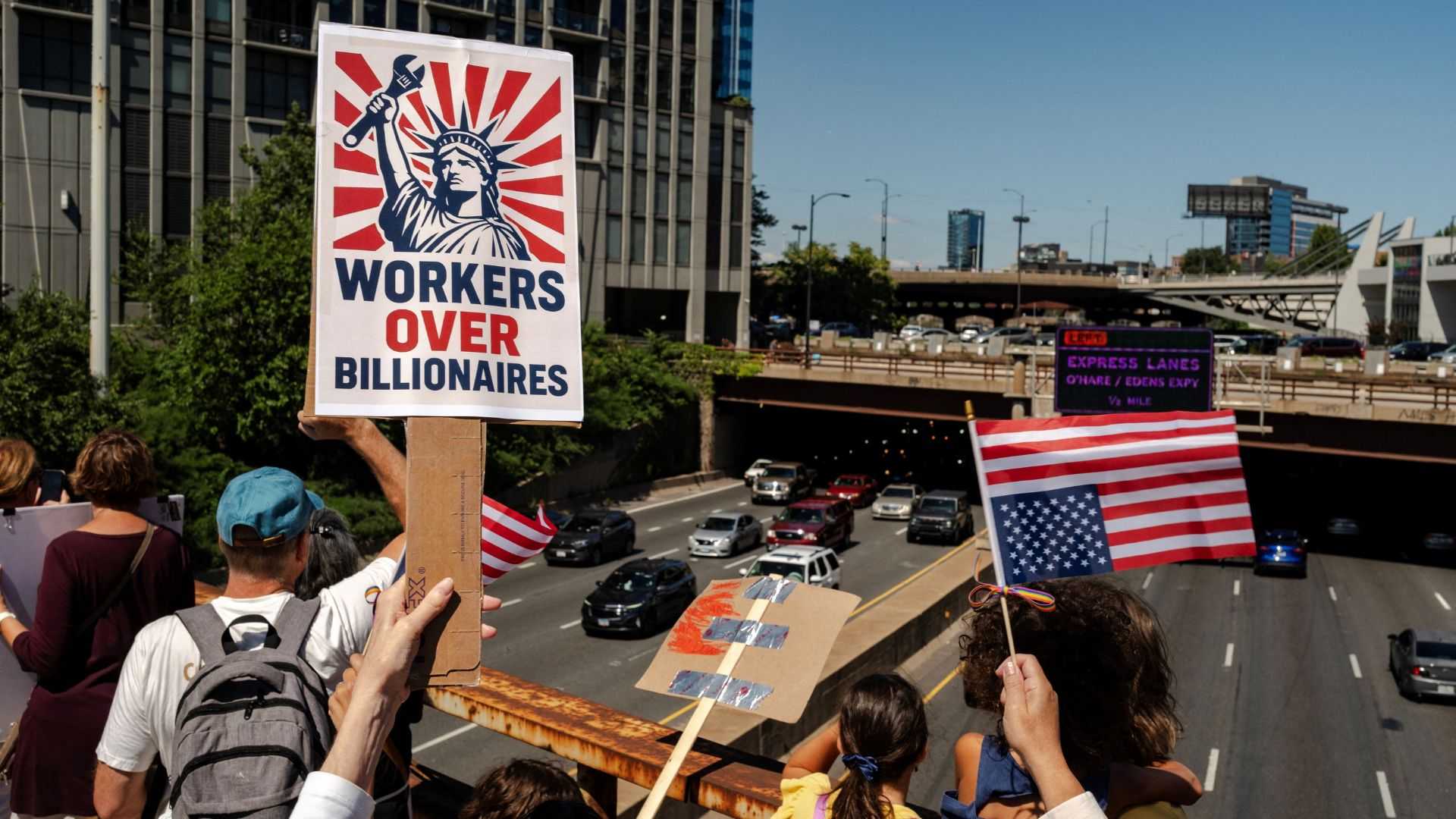 In Chicago, thousands protest against threat of ICE, National Guard deployment