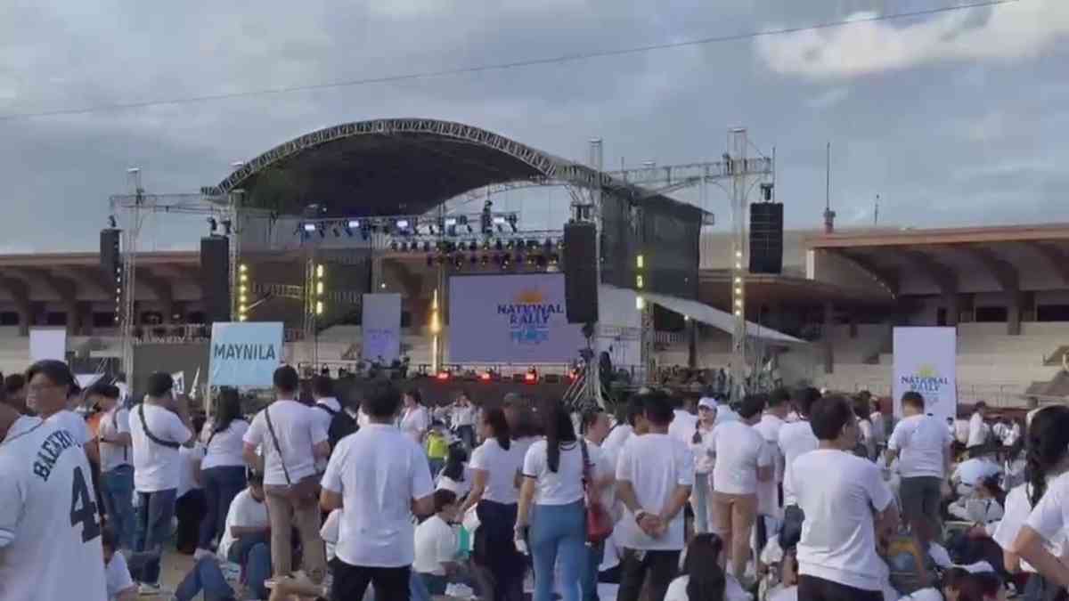 INC members flock to Quirino Grandstand for 'National Rally for Peace'