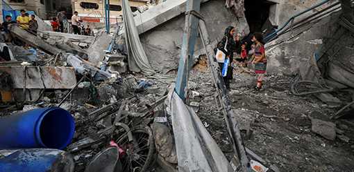 Israel bombards central Gaza as tanks advance deeper in Rafah