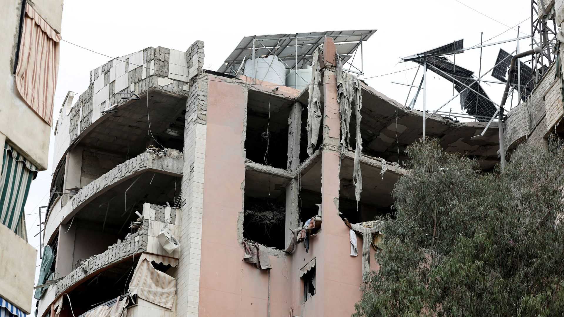 Israel kills Hezbollah official in deadly Beirut airstrike