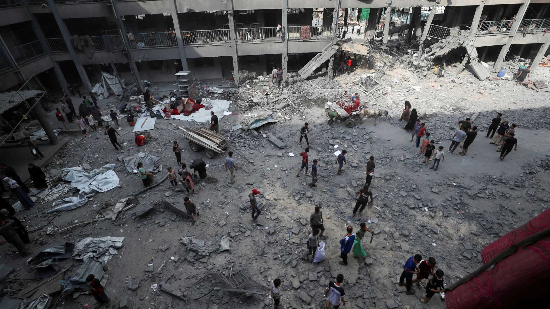 Israel steps up Gaza bombardment ahead of White House talks on ceasefire